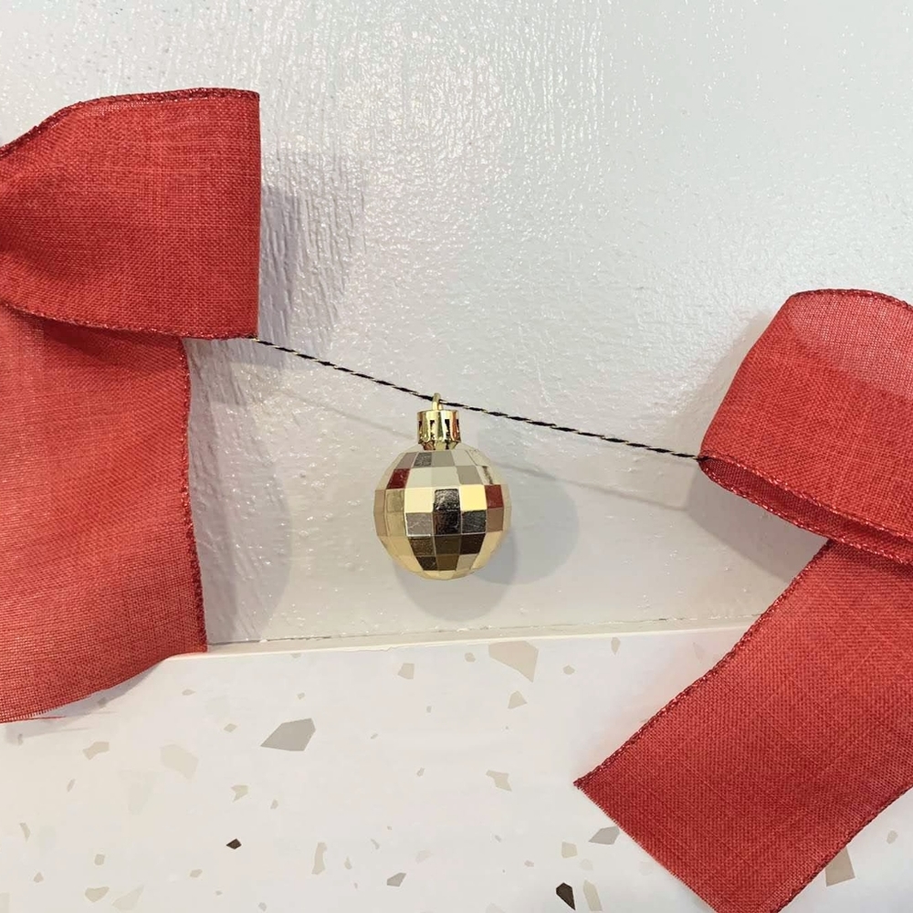Handmade Red Ribbon & Ornament Garland - Picture 5 of 6